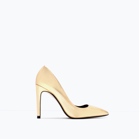 Laminated high heel court shoe