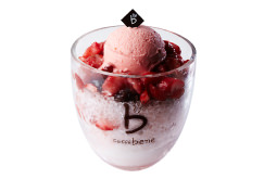 caffebene-Strawberry-Bingsu