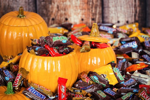 What's in your Halloween treat bucket? Mini versions of Snickers, Three
Musketeers and other candy bars are always a popular choice. (Getty Images)